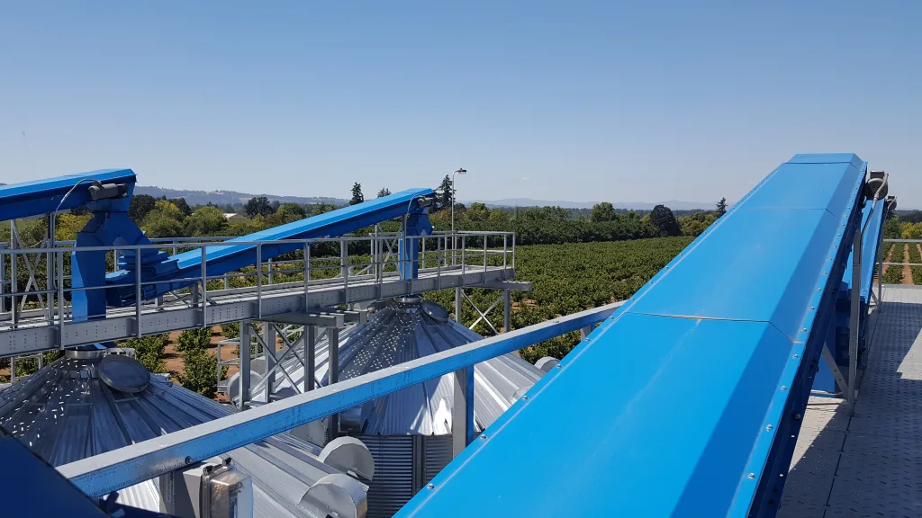 Universal Industries belt conveyor