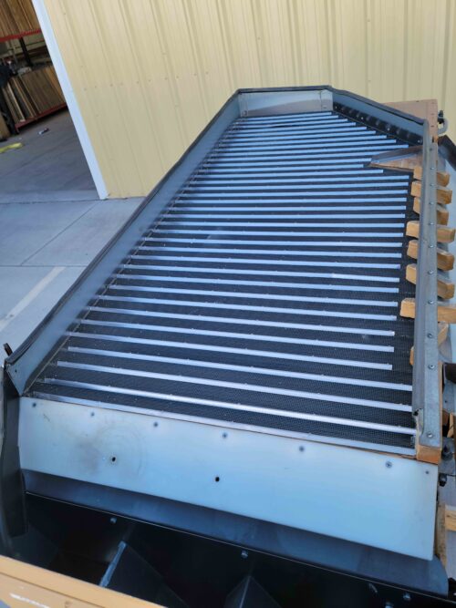 Oliver Manufacturing Gravity Table in Great Condition