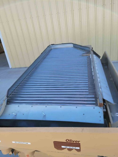 Oliver Manufacturing Used 160A Gravity Table