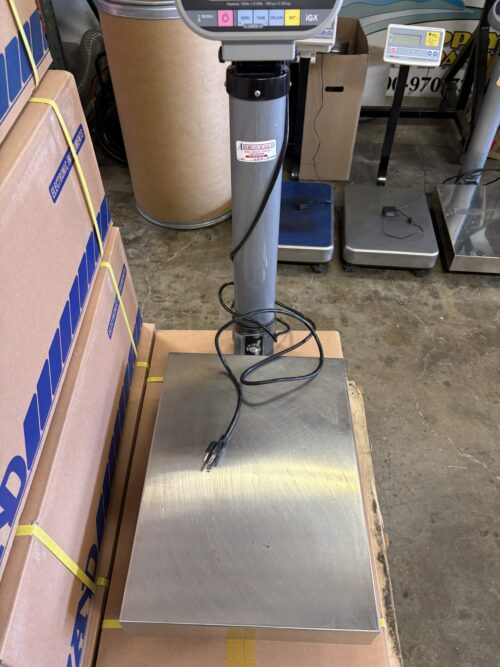 Used Ishida Scale with a 150 pound capacity. Great for Industrial or Agricultural Processing